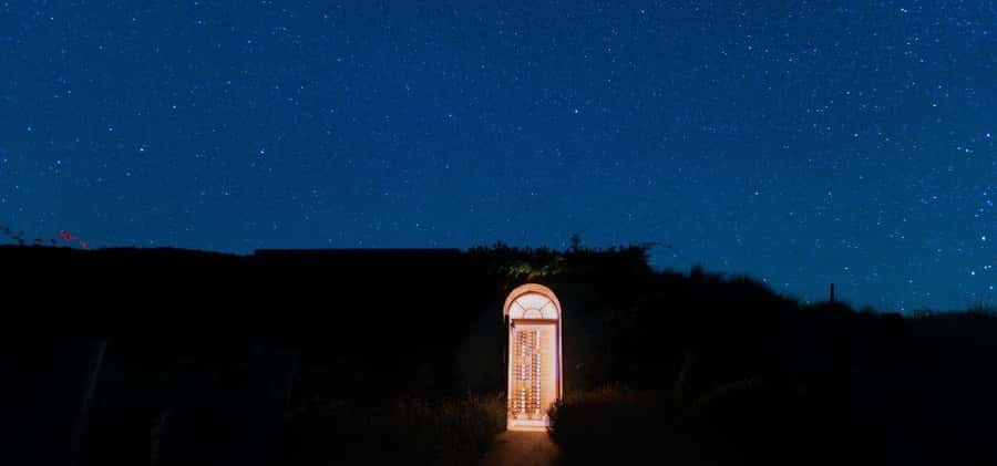Mount Cook, Lake Pukaki: Billion Star Dining - A wine-cellar introduction to the Southern sky