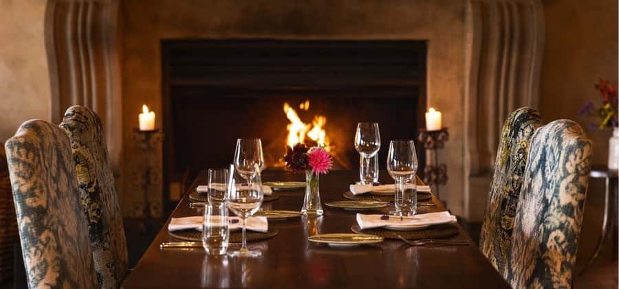 Mount Cook, Lake Pukaki: Billion Star Dining - Inside Pukaki Observatory’s retractable-roof room