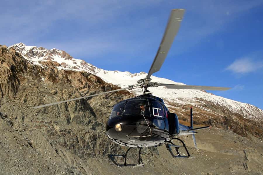Mount Cook: Scenic Helicopter Flight with Alpine Landing - Should you book the Mount Cook alpine landing?