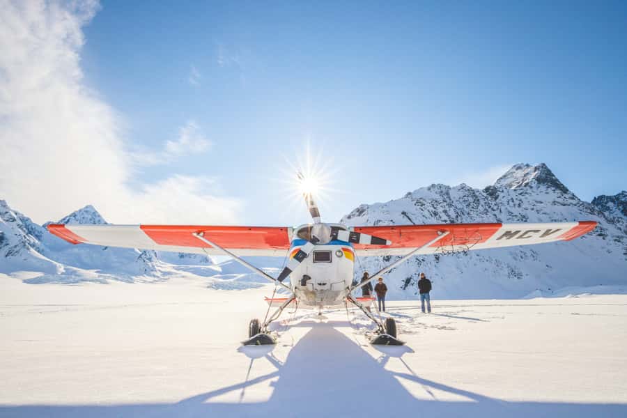 Mount Cook: Ski Plane and Helicopter Glacier Combo Flight - Small details that improve the experience