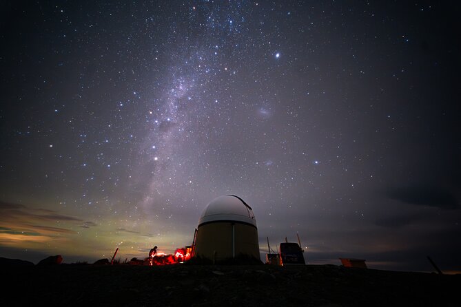 Mount John Observatory Stargazing Experience, Tekapo - Cold, darkness, and walking conditions