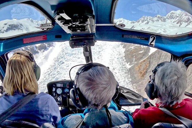Mt Cook Supreme: 4 Glaciers with 2 Snow Landings - 60mins - The value of $527.49 per person