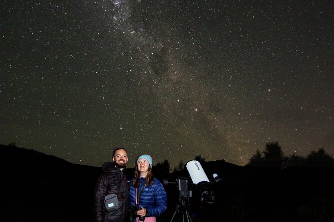 Night Awe - Stargazing tour in Akaroa - Blankets and hot drinks matter after sunset