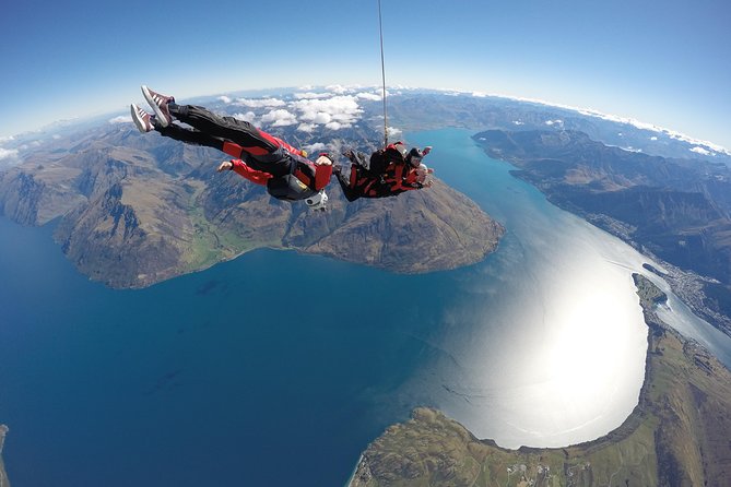 NZONE Skydive Queenstown - What happens on the aircraft and in freefall