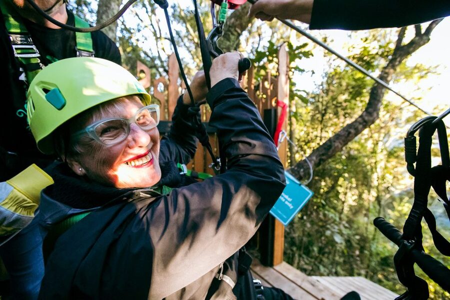 Okere Falls: Zipline over Waterfalls Experience - Flying over Okere Falls