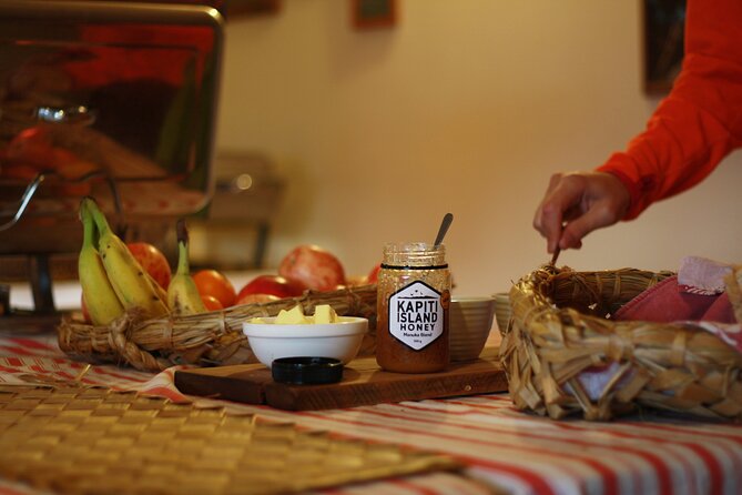 Overnight Experience Tour on Kapiti Island - Dinner and the feeling of staying after dark