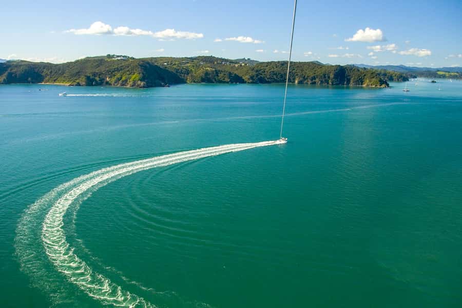 Paihia: Bay of Islands Parasailing Flight - The launch is gentle, not dramatic