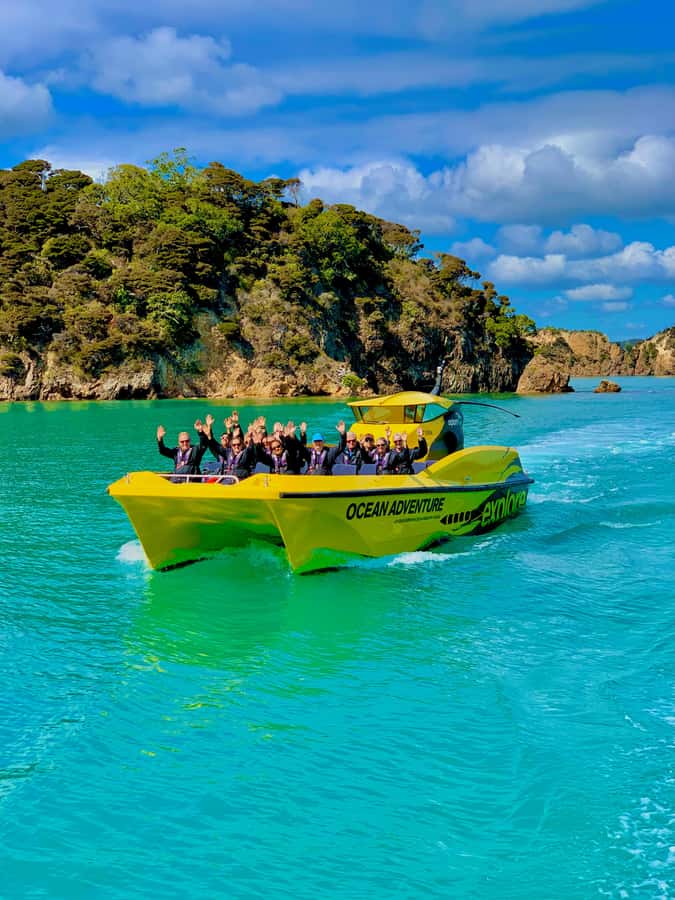 Paihia: Hole in the Rock Fast Boat with Island Stopover - Two hours at Otehei Bay