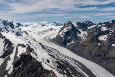 Pilot’s Choice: 2 Glaciers & Snow Landing – 35min