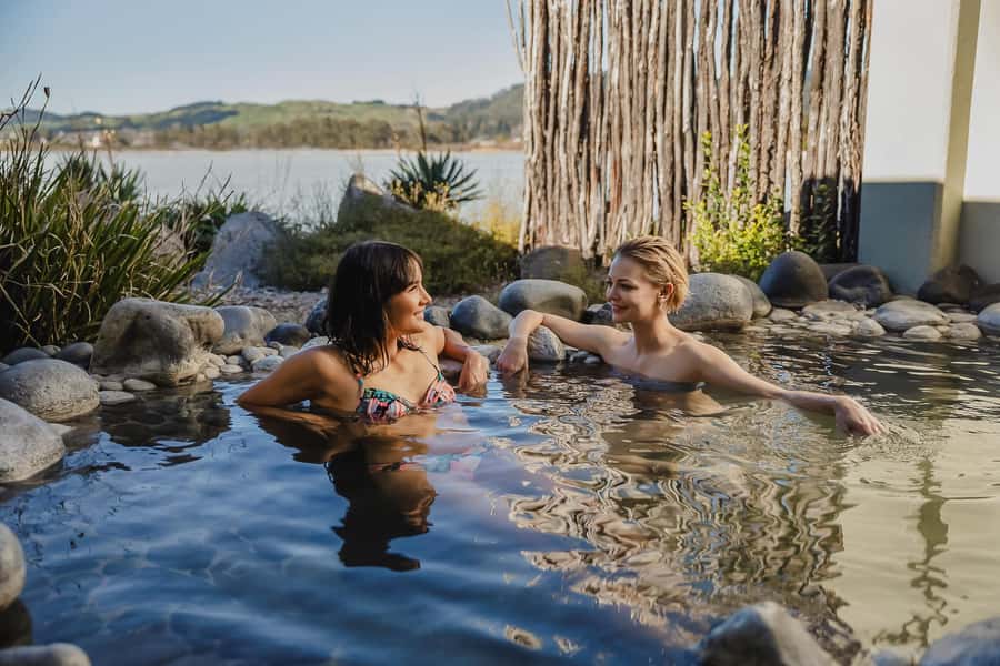 Polynesian Spa Rotorua: Lake View Private Pools Experience - Why the Lake View pools feel different