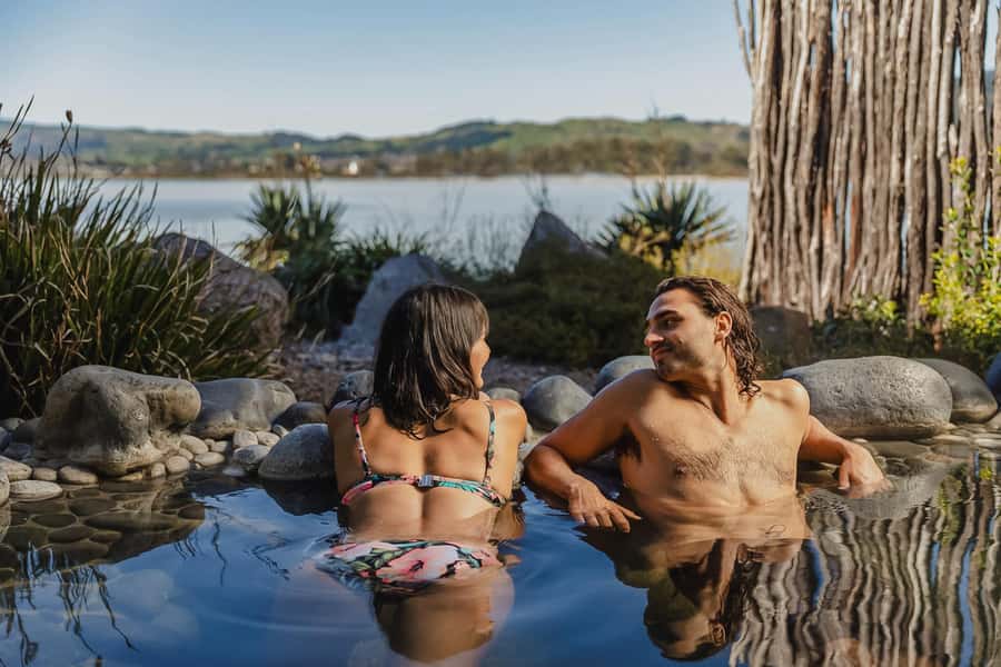 Polynesian Spa Rotorua: Lake View Private Pools Experience - Arriving at Polynesian Spa