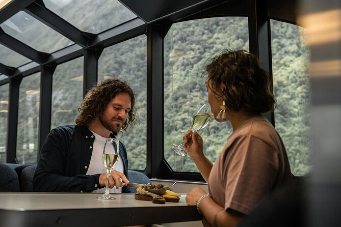 Premium Milford Sound Cruise Including Lunch - Service, Commentary, and Room to Move
