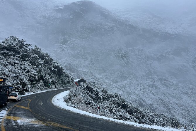 Premium Milford Sound Small Group Tour & Cruise from Queenstown - The Darran Mountains and Homer Tunnel add drama