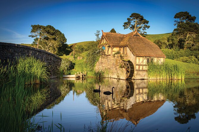 Private 2 Day Tour: Hobbiton, Waitomo, Rotorua Geothermal & Hamilton Gardens - Your overnight stop and the value of private travel