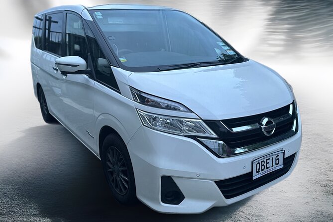 Private Auckland Airport Transfer: to/from City Hotels in Minivan - From the airport to the city hotel