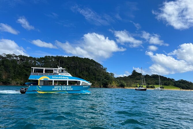 Private Charter: Hole in the Rock Cruise with Island Stopovers - Roberton Island and the Twin Lagoons