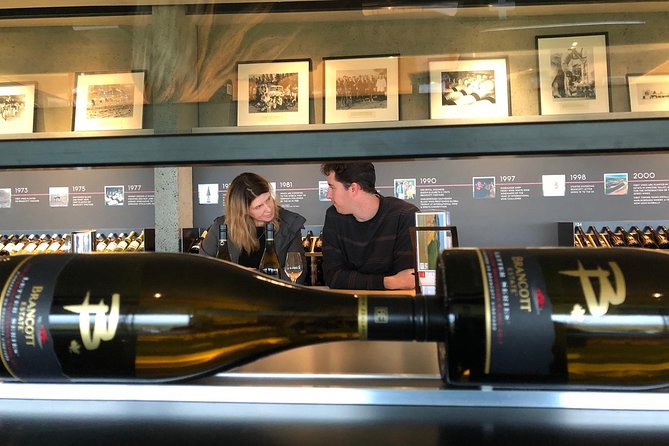 Private Driving Wine Tour (full day) in the Marlborough Region - Lunch at a winery, with the bill separate