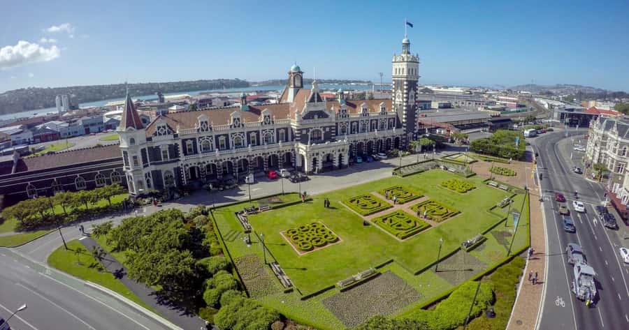 Private Dunedin City Highlights and Otago Peninsula Day Tour - Larnach Castle is the day’s main historic stop