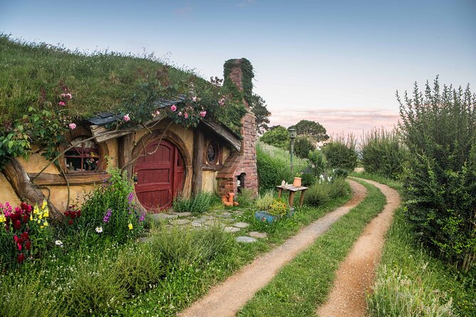 Private Journey to Middle-earth: Hobbiton Movie Set - Ex Auckland - The drive from Auckland into Waikato