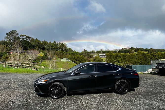 Private Luxury Airport Transfers in Auckland – Sedans & Vans - How the Price Works for Couples and Small Groups