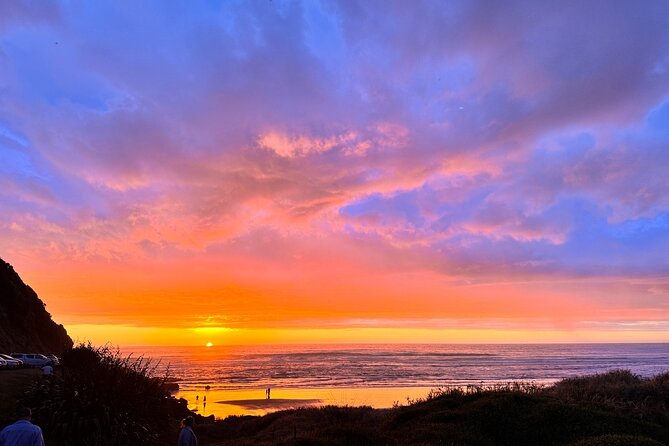 [PRIVATE] SUNSET. Wine. Hot Pool. Dinner - Four Auckland moods in six hours