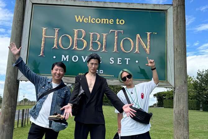 Private The Hobbiton Tour - Auckland Tour House - Lunch, drinks, and the extra costs