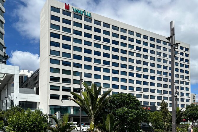 Private Transfer From Auckland City To Auckland Airport - Who should book this Auckland airport ride