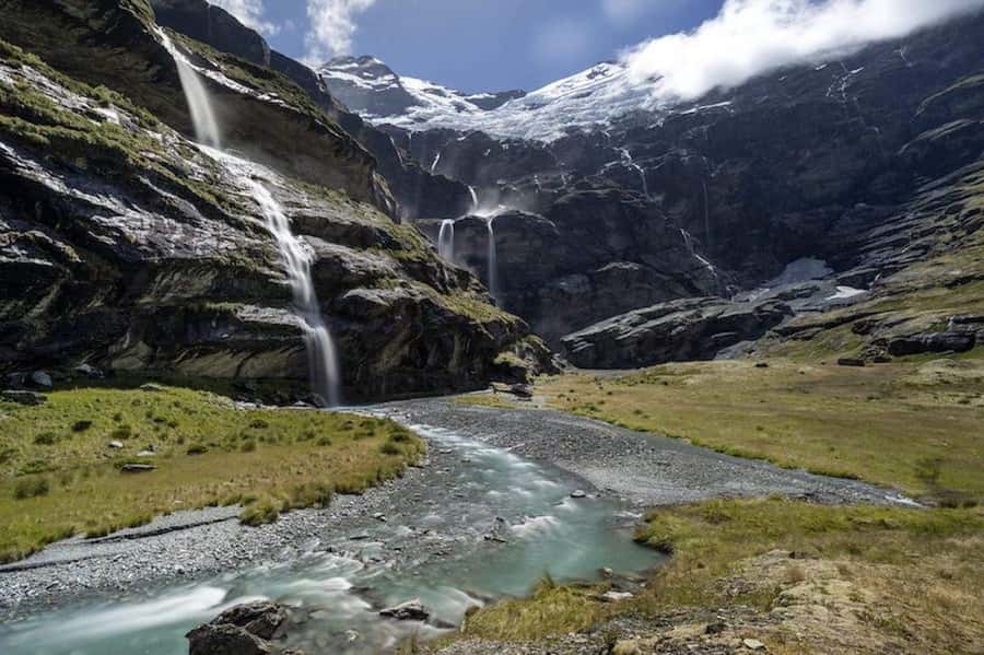 Queenstown: 2.5 Hour Flight to Fiordland's Iconic Locations - Why this Fiordland flight earns its high price