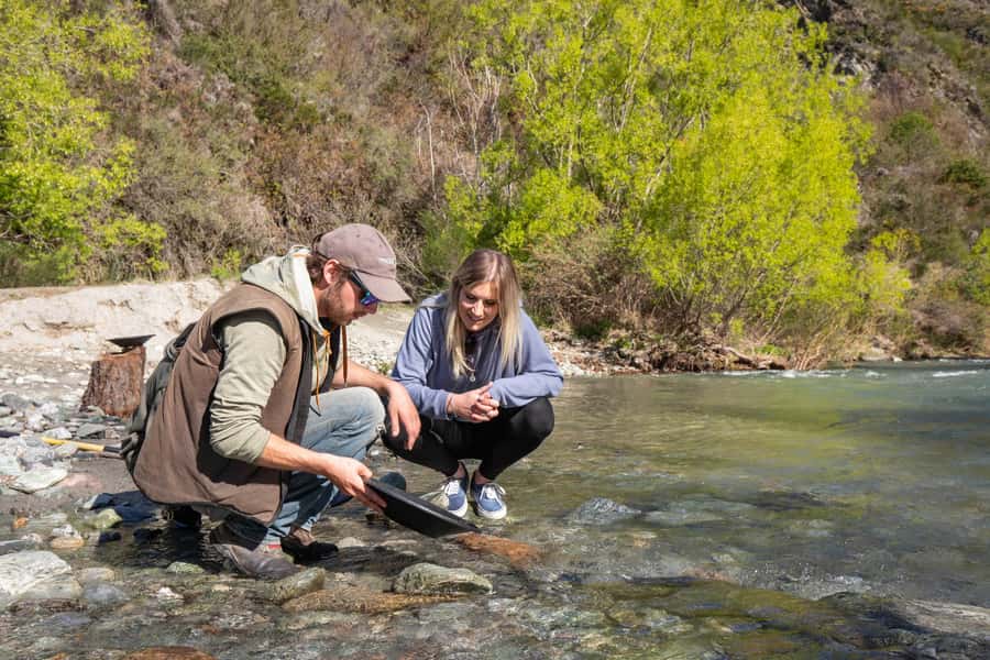 Queenstown: 4WD Lord Of the Rings Half-Day Tour - The Arrow River 4WD section