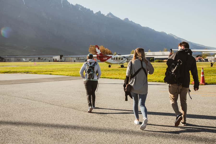 Queenstown: Day Trip to Stewart Island via Scenic Flight - Five hours in Oban gives you room to choose