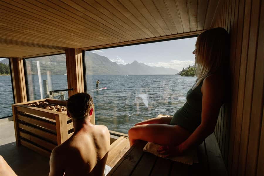 Queenstown: Floating Sauna Experience on Lake Whakatipu - Who will enjoy Watershed Saunas most?