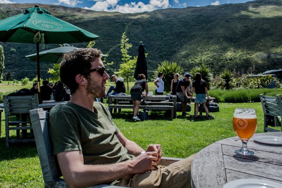 Queenstown & Gibbston Valley: Hop-On Hop-Off Wine Tours - Breweries and taverns keep the route varied
