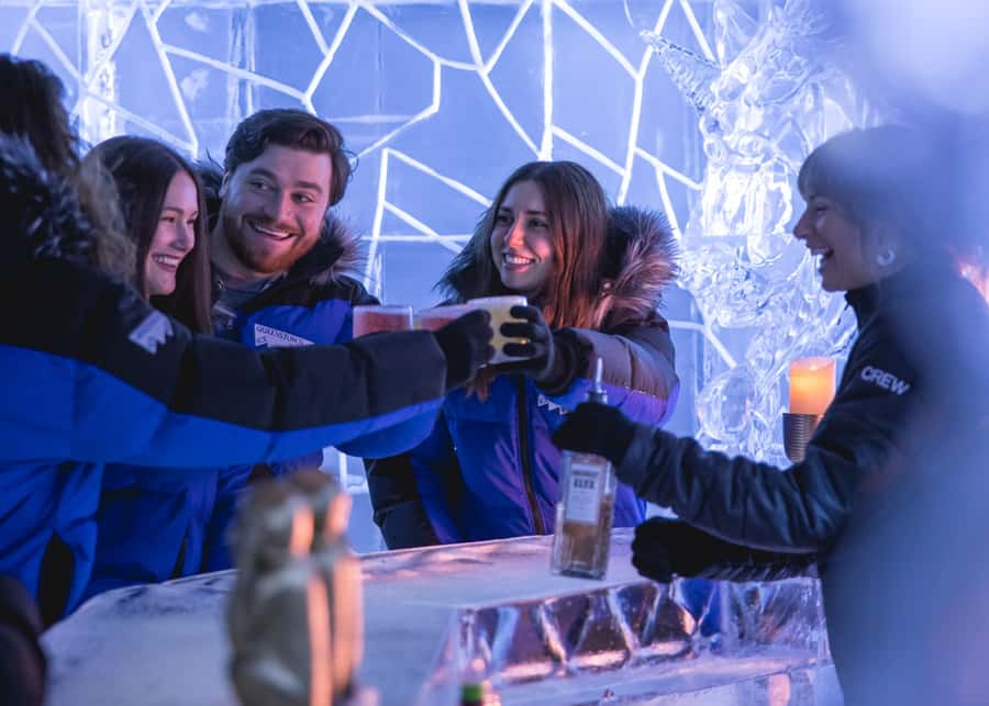 Queenstown: Ice Bar Entry with Warm Winter Gear and Drink - A lively stop after skiing or before dinner