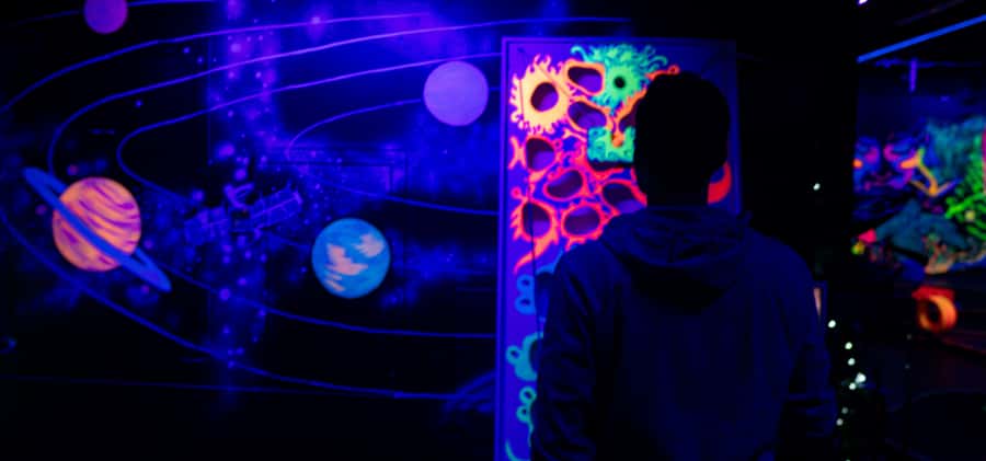 Queenstown: Indoor Putt 'n' Glow Mini Golf - Eight Challenges That Change the Pace