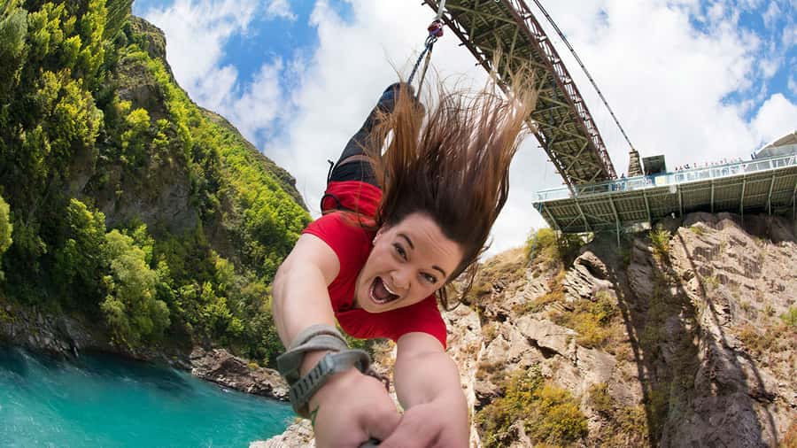 Queenstown: Kawarau Bridge Bungy - World's First Bungy! - Arriving at the Kawarau Bungy Centre
