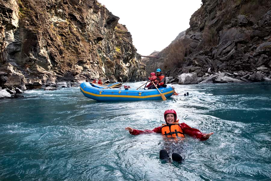 Queenstown: Kawarau River Rafting and Jet Boat Ride - Rapids, Quiet Stretches, and Swimming Time