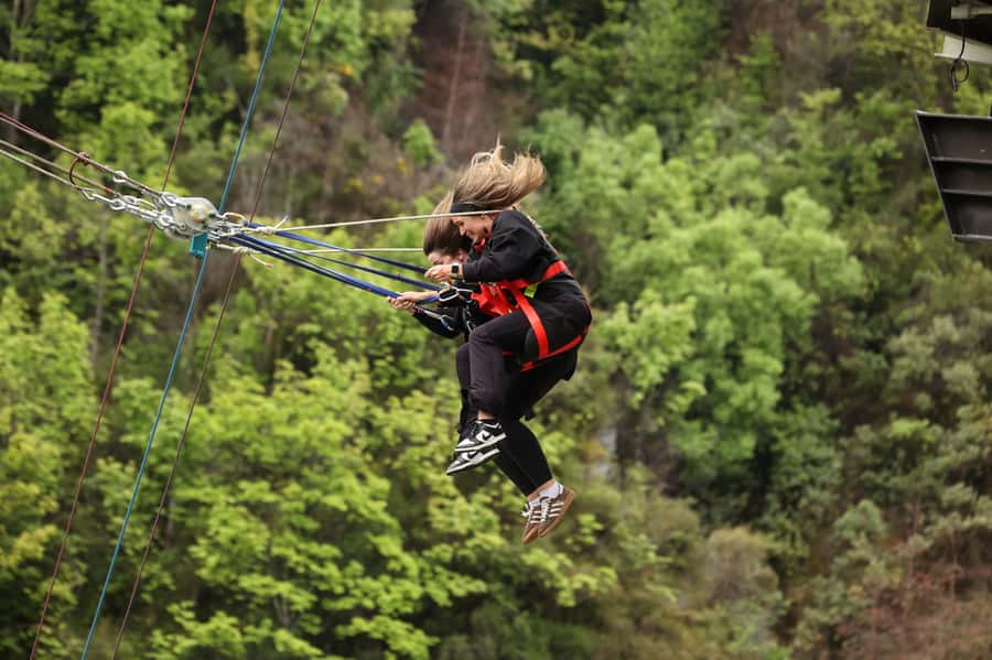 Queenstown: Kawarau Swing! (Solo, Tandem or Triple!) - Choosing solo, tandem, or triple
