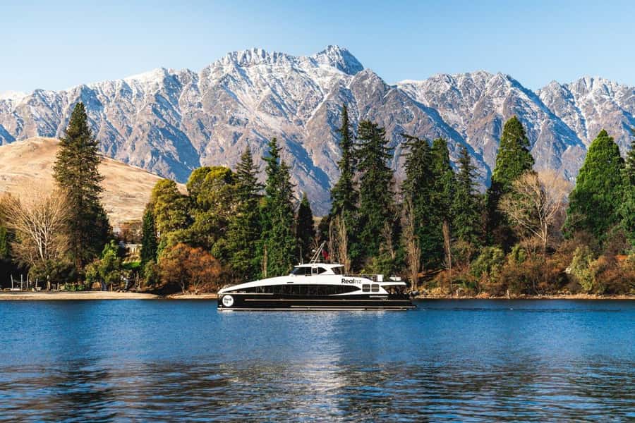 Queenstown: Lake Whakatipu Boat Trip - Bob’s Cove adds a quieter side of the lake