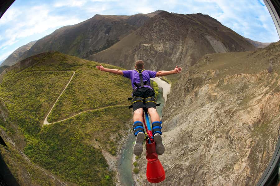 Queenstown: Nevis Thrillogy (Bungy, Swing, Catapult) - The 4WD route into the Nevis Valley