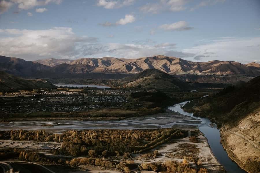 Queenstown: Remarakbles Helicopter Tour with Alpine Landing - A quick flight from Queenstown to The Remarkables