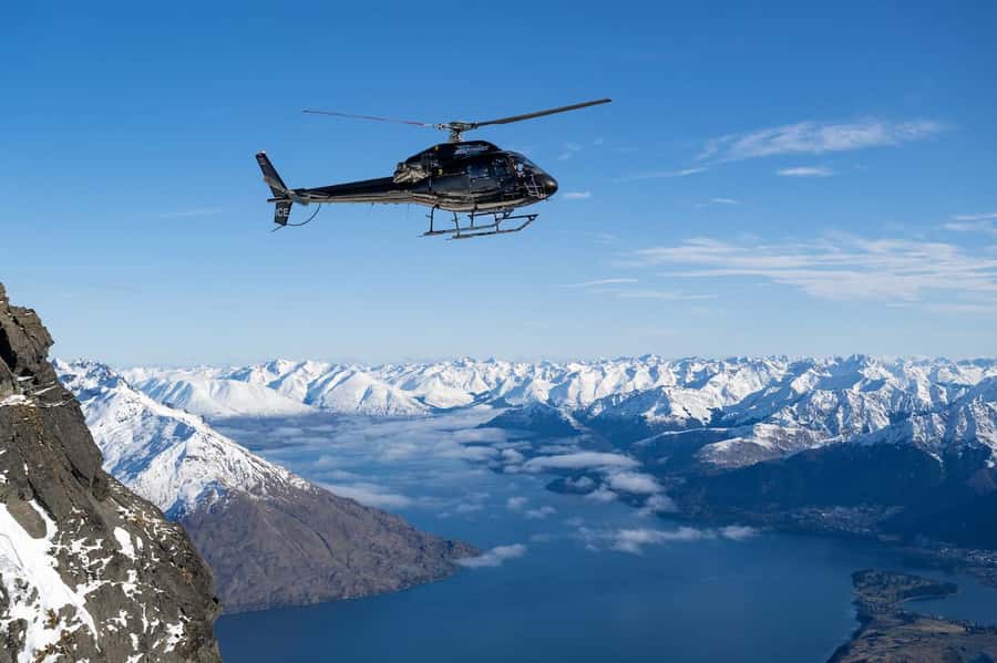 Queenstown: Remarakbles Helicopter Tour with Alpine Landing - Following the Shotover and Kawarau rivers