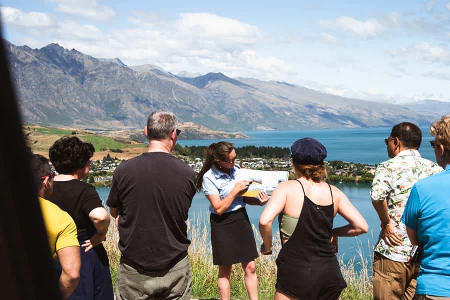 Queenstown: Scenic Highlights, Tour with Wine & Lake Cruise - Queenstown from above at Lake Whakatipu Viewpoint