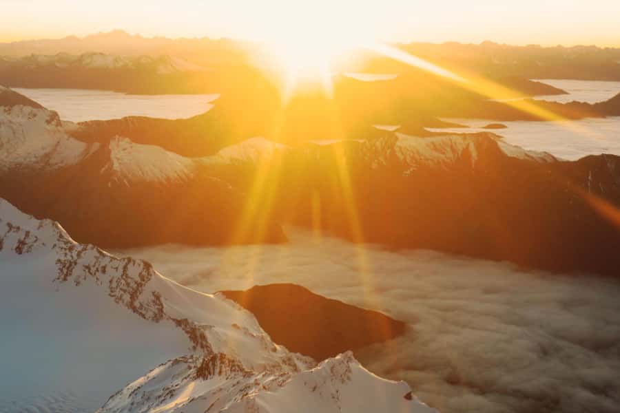 Queenstown: Sunrise Glacier Scenic Flight - A small plane and a guaranteed window