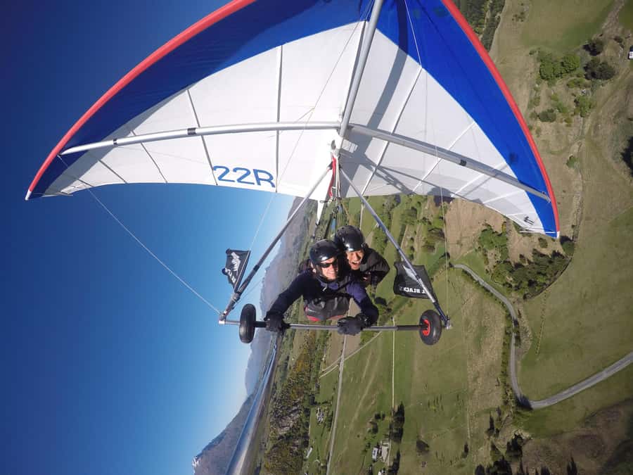 Queenstown: Tandem Hang Gliding Experience - Who Should Book This Flight?
