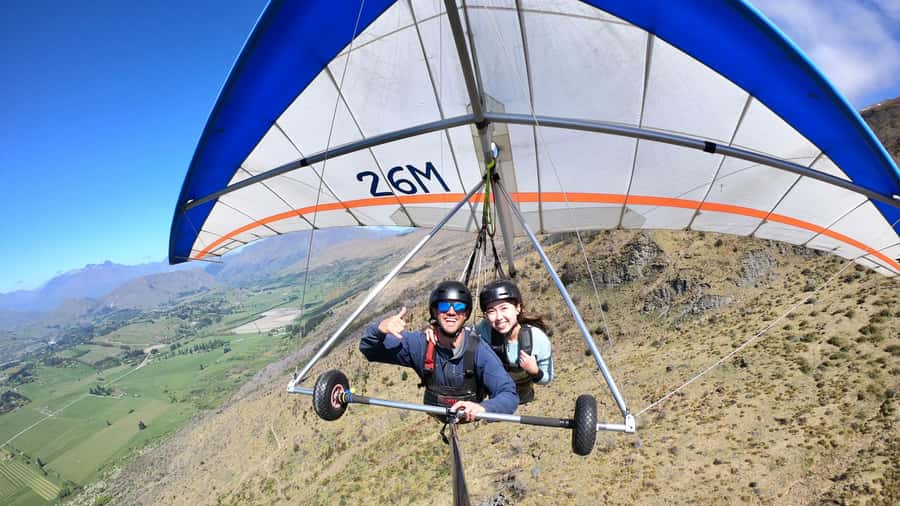 Queenstown: Tandem Hang Gliding Experience - What to Wear and Bring