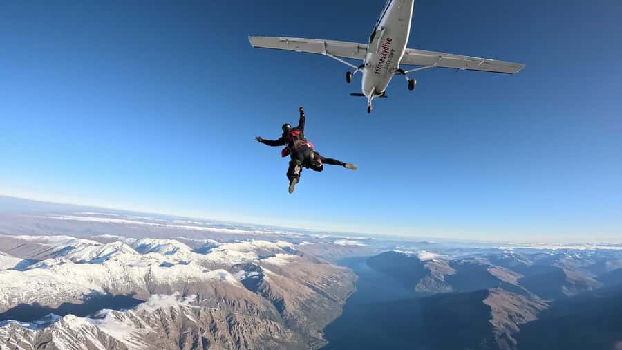 Queenstown: Tandem Skydive Experience - The 200kph freefall lasts less time than you expect