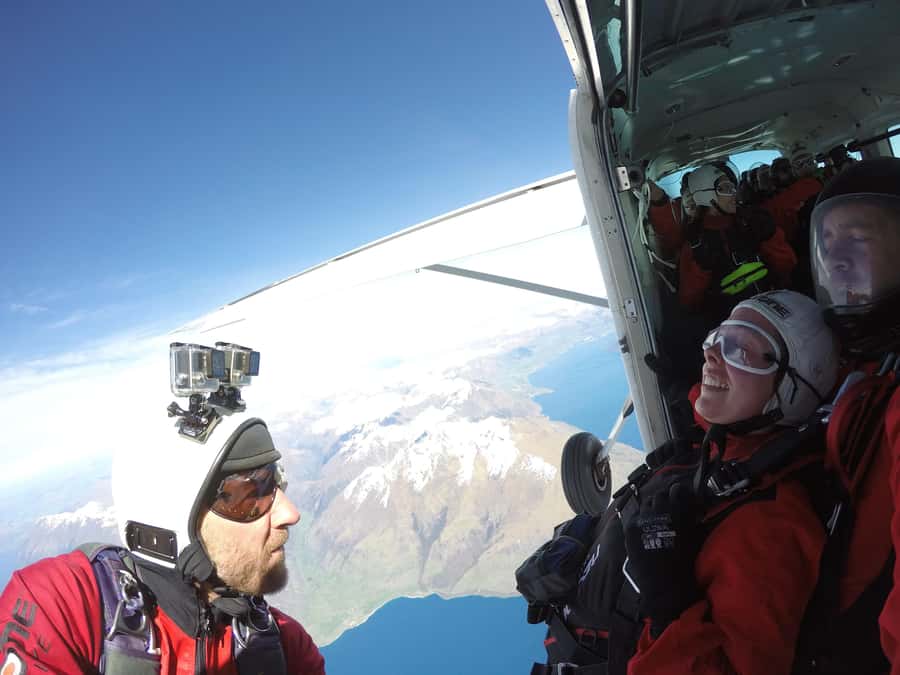 Queenstown: Tandem Skydive Experience - Who will enjoy this Queenstown jump?