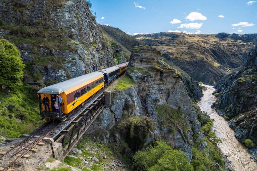 Queenstown to Dunedin Incl Taieri Gorge Train (One-Way) - Why this Queenstown to Dunedin route is worth considering