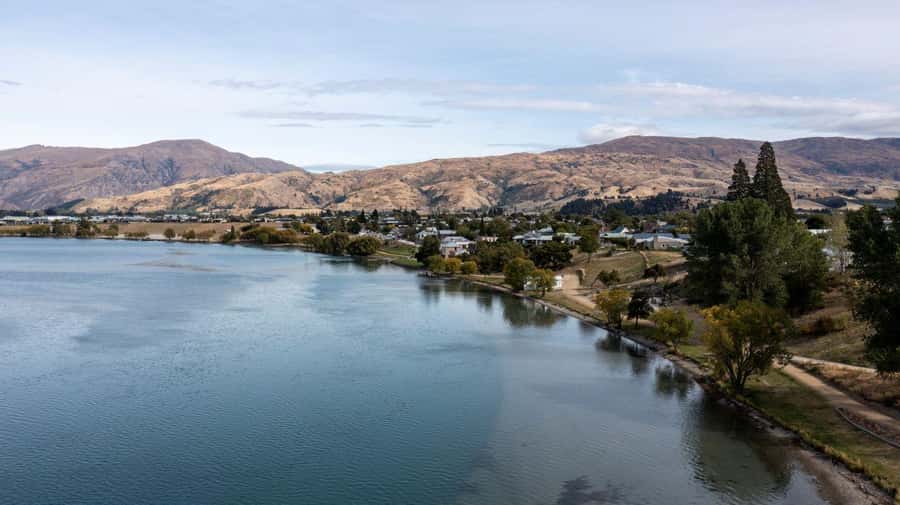 Queenstown to Dunedin Incl Taieri Gorge Train (One-Way) - Morning tea at 1898 Dunstan House in Clyde