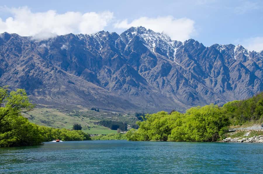 Queenstown to Franz Josef Tour via Wānaka (One-Way) - Key points to know before booking